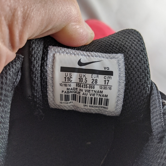 Nike youth cleats - Picture 3 of 5